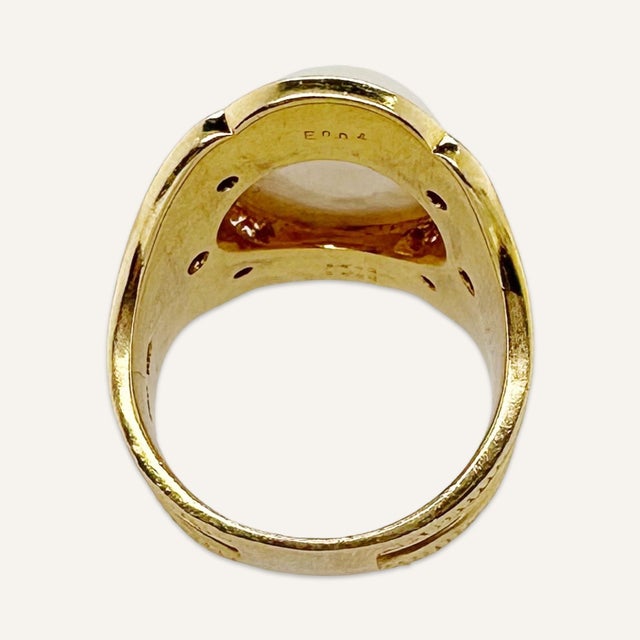 1990s Mabe Pearl, Diamond, Ruby and Emerald Ring in 18k Yellow Gold Size 7.25 For Sale - Image 4 of 5