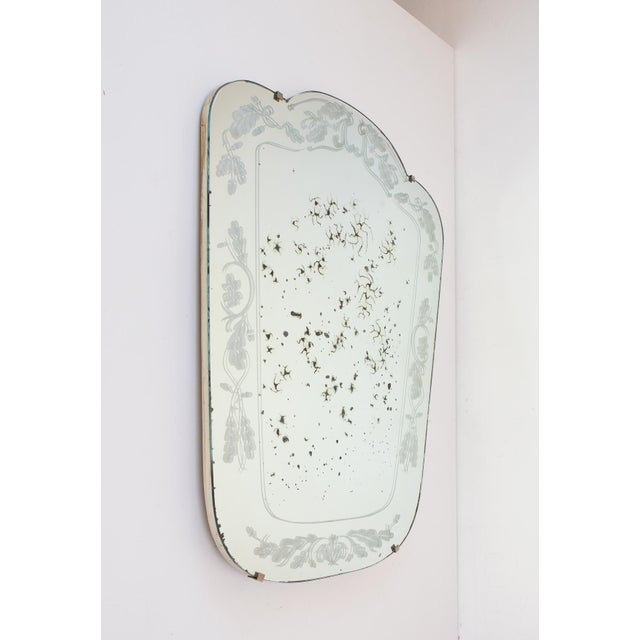 French Venetian Mirror with Engraved Glass, 1950 For Sale - Image 3 of 11