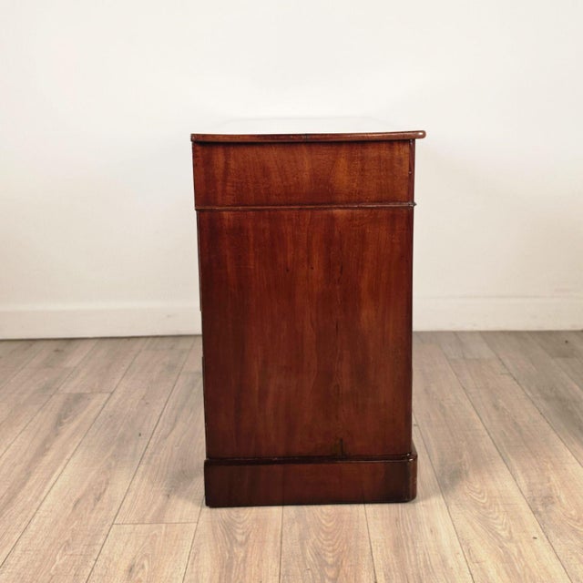 Louis Philippe Mahogany Chest, France Circa 1840 For Sale In San Francisco - Image 6 of 7