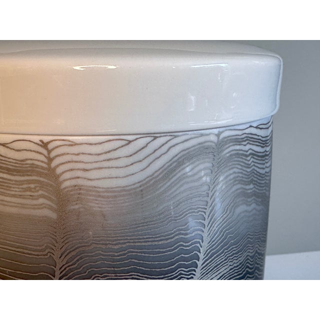 Modern Large Porcelain Bowl with Lid by Alain Le Foll for Rosenthal Studio Line, 1970s For Sale - Image 3 of 13