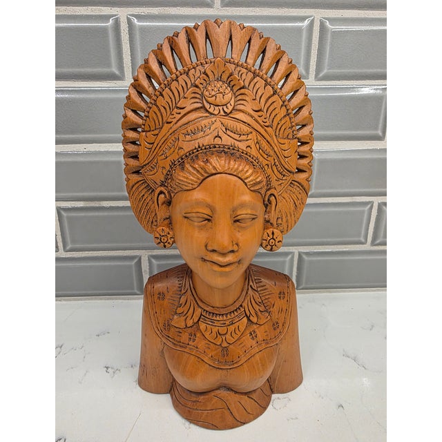 Mid-Century Balinese Art Deco Crowned Legong Dancer Bust in Premium Hardwood For Sale - Image 10 of 12