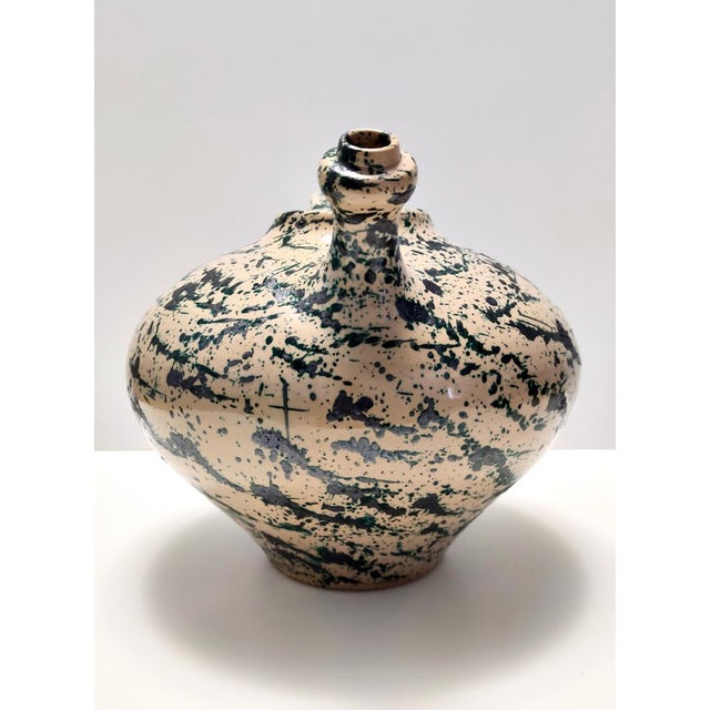 Vintage Beige and Green Lacquered and Terracotta Vase, Deruta, Italy, 1950s For Sale - Image 4 of 10