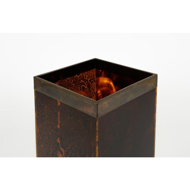 1970s Umbrella Stand in Tortoiseshell Acrylic and Brass from Christian Dior, 1970s For Sale - Image 5 of 12