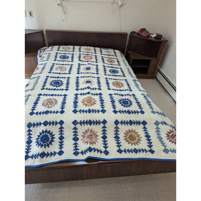 Antique Late 1800s Quilt of Mariner's Compass Pattern -Exceptionally Large Size for the Time For Sale - Image 9 of 18