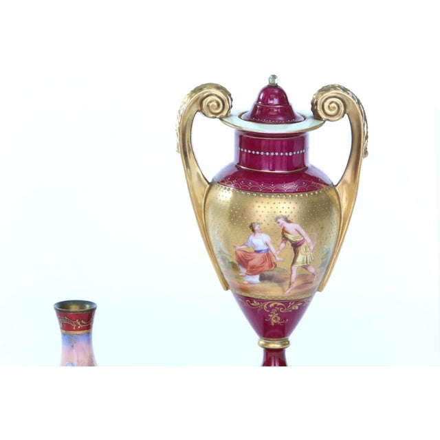 19th Century Porcelain Covered Urn / Small Vase For Sale - Image 4 of 10