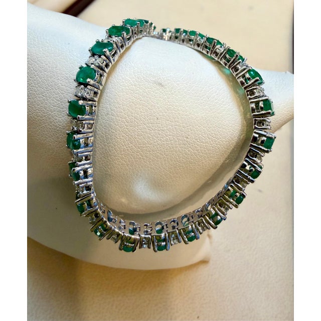 Metal 15 Carat Natural Emerald & 2.2 Carat Diamond Tennis Bracelet 14 Kt White Gold For Sale - Image 7 of 8