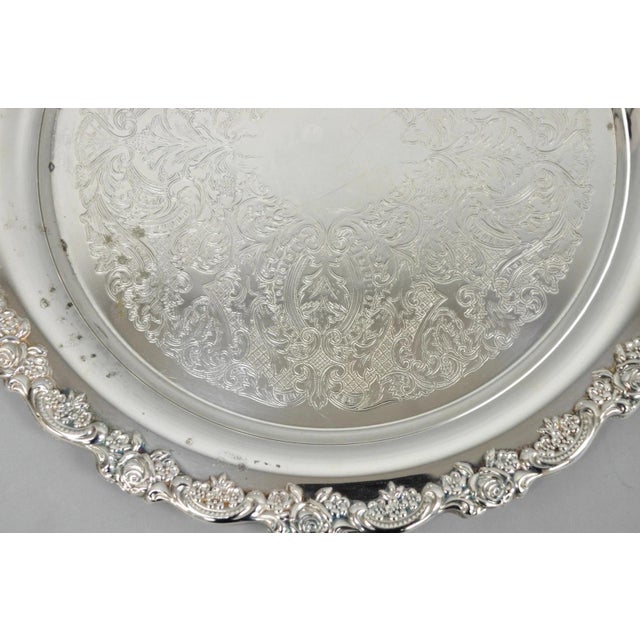 Mid 20th Century Vintage Oneida Silver Plated Round Twin Handle Serving Platter Bar Tray For Sale - Image 5 of 16