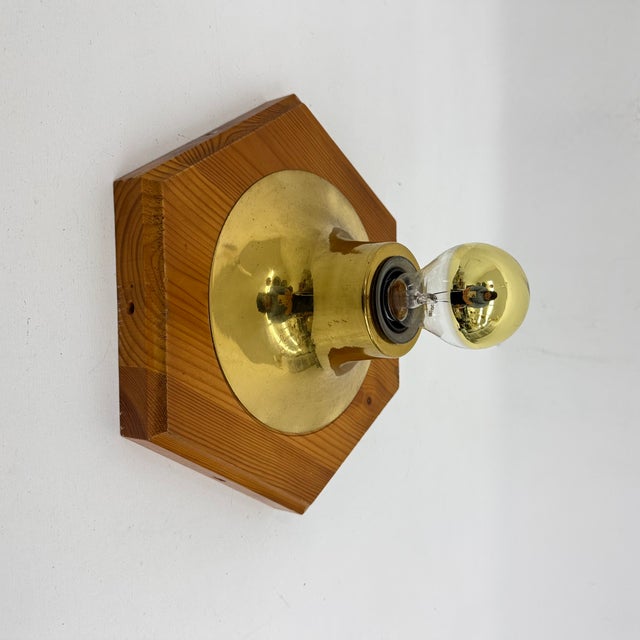 Vintage Hexagonal Wall Lamp with Pine Wood and Brass, 1970s For Sale - Image 9 of 16