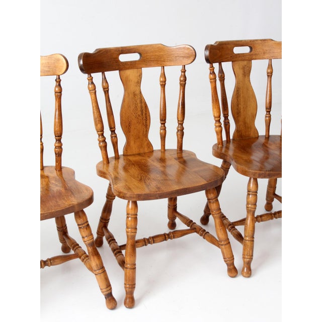 Wood Mid-Century Colonial Revival Spindle Back Wood Dining Chairs Set of 6 For Sale - Image 7 of 15