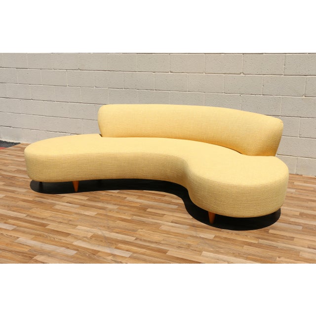 Mid-Century Modern “Cloud” Sofa Vladimir Kagan Style, Circa 1970s For Sale - Image 9 of 18
