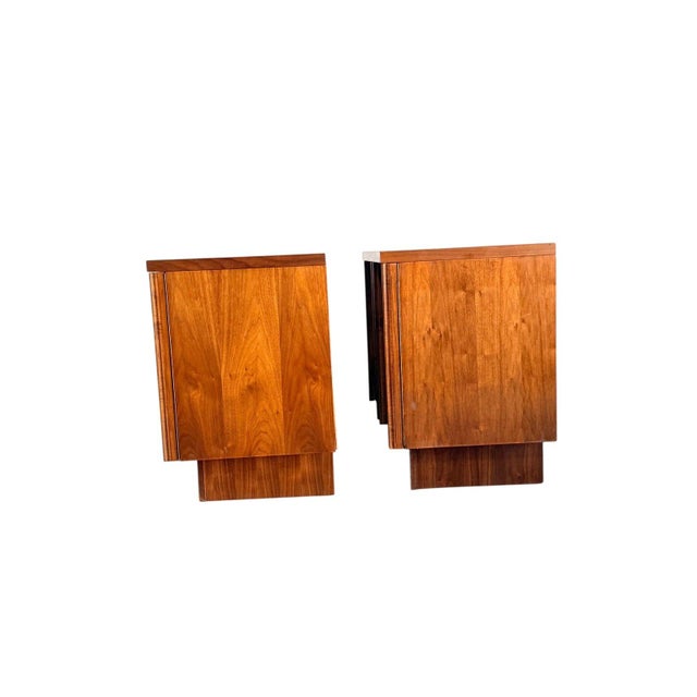 Pair of Mid Century Modern Walnut Nightstands, Canadian Made Two Door Bedside Cabinets For Sale - Image 6 of 16