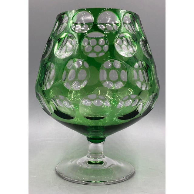 Mid-Century Modern Faceted Vase in Emerald Green attributed to a design by Karel Wünsch for Nový Bor, Bohemia, 1960s For Sale - Image 15 of 15