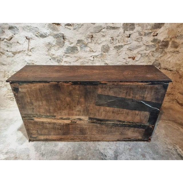 Georgian Chestnut Dresser or Sideboard, 18th Century For Sale - Image 4 of 17