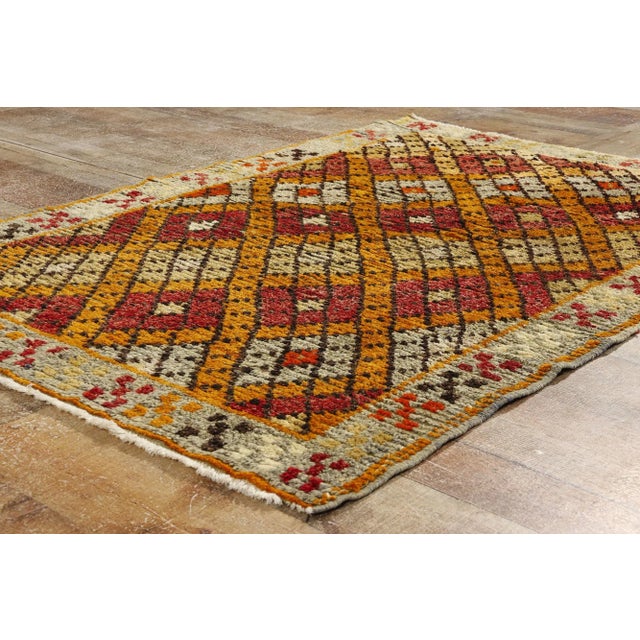 Textile Vintage Turkish Oushak Rug - 03'04 X 04'10 For Sale - Image 7 of 9