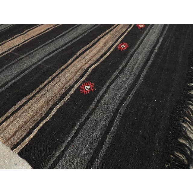 Charcoal Galerie Shabab Collection Mid-20th Century Handmade Turkish Flatweave Kilim Accent Rug For Sale - Image 8 of 10