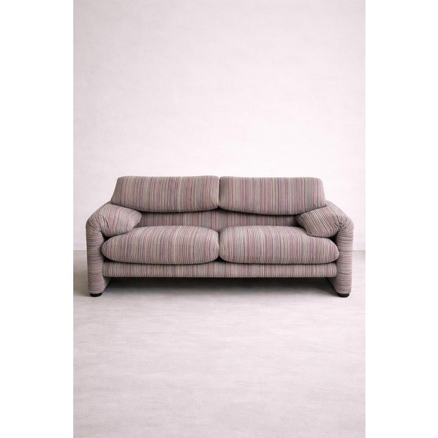 Maralunga Two-Seater Sofa by Vico Magistretti for Cassina, 1970s For Sale - Image 13 of 13
