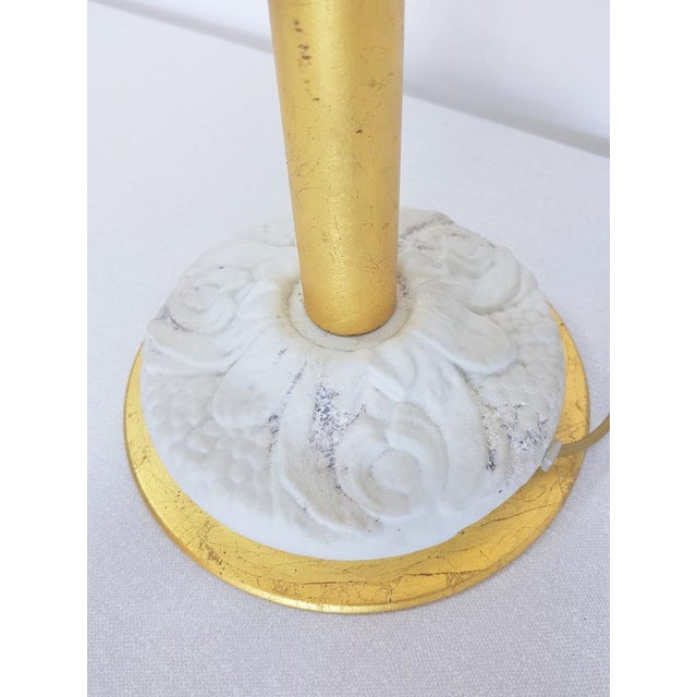 Hollywood Regency Regency Gold Table Lamp by Giulia Mangani, 1970s For Sale - Image 3 of 9