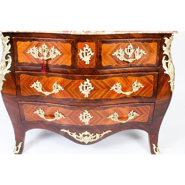 French Louis XVI Marquetry Chest of Drawers, 18th Century For Sale - Image 4 of 18