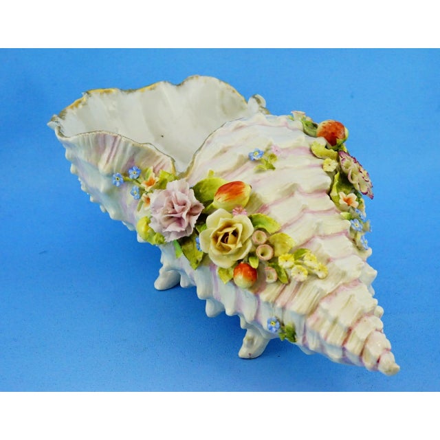 Antique Shell-Shaped Porcelain Centrepiece from C.G Schierholz & Sohn Manufactory of Plaue, Germany, 1800s For Sale - Image 9 of 18