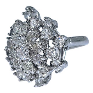 14k White Gold Diamond Cluster Cocktail Ring - Size 5.25 For Sale