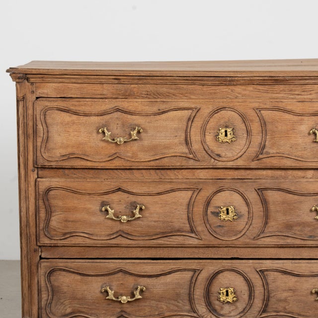 18th Century French Bleached Oak Chest of Three Drawers For Sale - Image 6 of 18