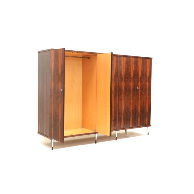 Large Vintage Italian 5-Door Wardrobe with Stylish Adjustable Legs, 1960s For Sale - Image 4 of 7