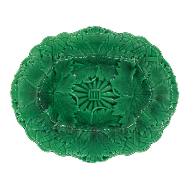 Late 19th Century Wedgwood Green Majolica Sweetmeat Dish For Sale