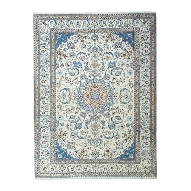 Vintage Hand-Knotted Nain Rug For Sale - Image 13 of 13