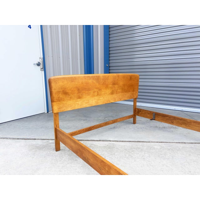 1960s 1960s Mid Century Maple Full Bed Frame by Heywood Wakefield For Sale - Image 5 of 12