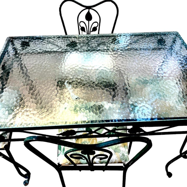 Mid-Century Modern 1986 Cast Iron Outdoor Garden Dining Set With Original Pebble Textured Semi Opaque Glass Top - Set of 5 For Sale - Image 3 of 9