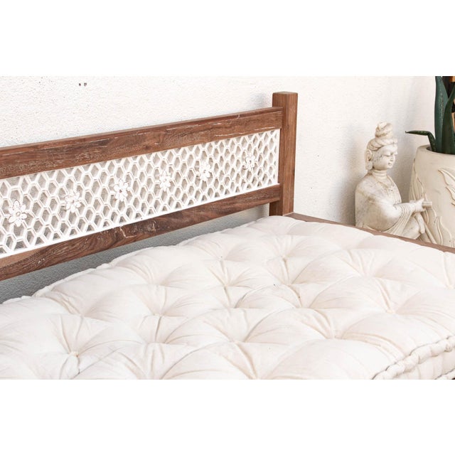 96" Carved Jali Distressed Two-Tone White Daybed For Sale - Image 10 of 11