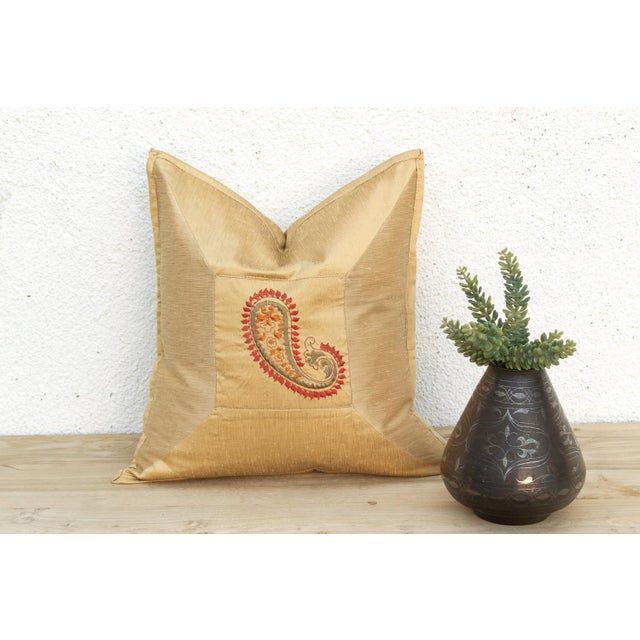 1990s Lila Paisley Gold Pillow Cover For Sale - Image 5 of 5