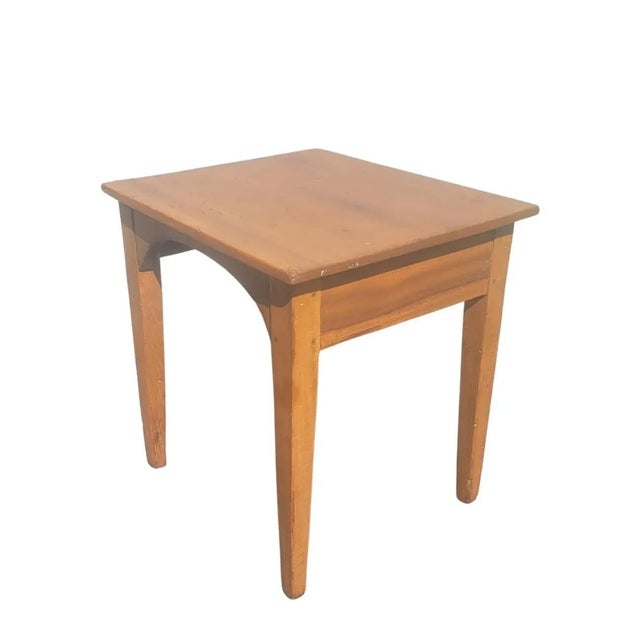 American Early American Style Maple Side Table For Sale - Image 3 of 6
