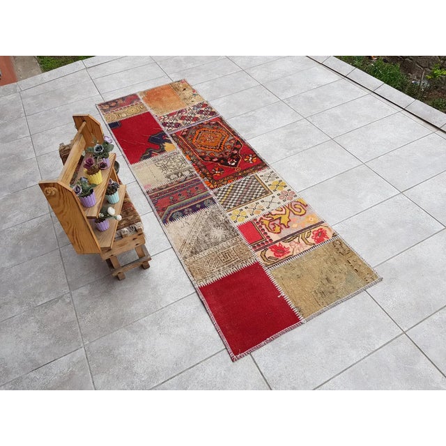 Mid 20th Century Oushak Wool Bohemian Runner Rug For Sale - Image 4 of 10