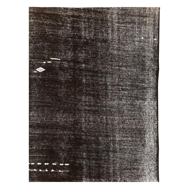 A vintage Turkish flatweave Kilim small room size carpet handmade during the mid-20th century. Measures: 7' 7" x 10' 5".