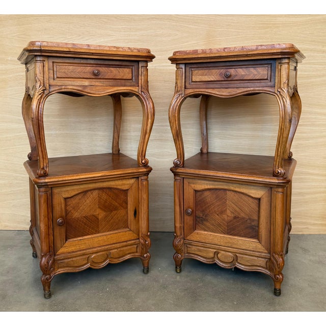 French Provincial French Bedside Tables with Cabriole Legs, 1950s, Set of 2 For Sale - Image 3 of 18