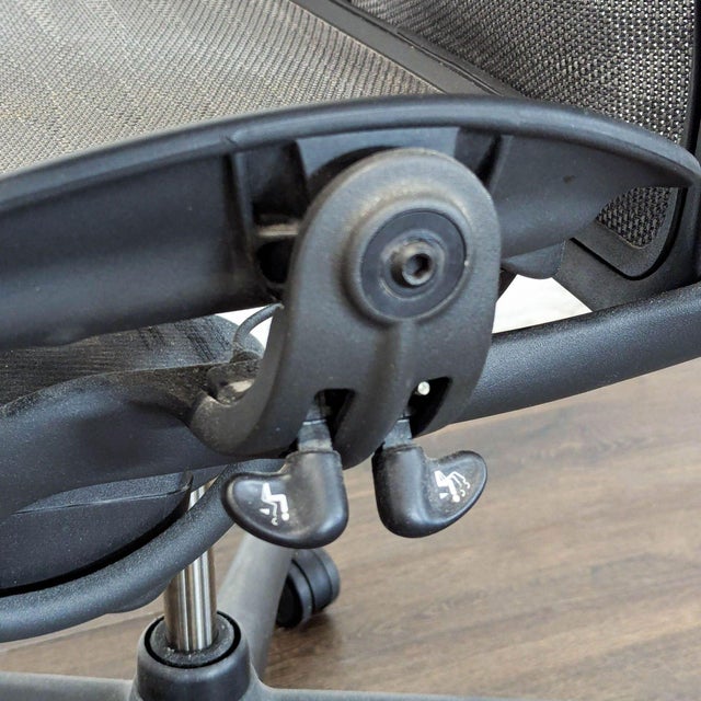 Textile Herman Miller Aeron Ergonomic Mesh Office Chair - Adjustable Armrests For Sale - Image 7 of 9