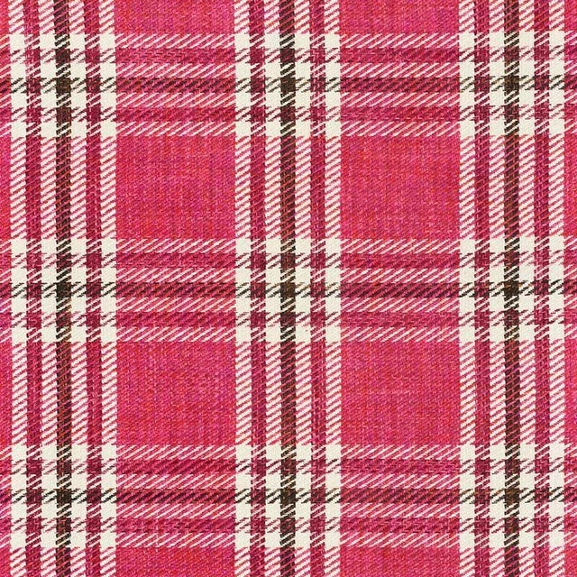 Farmhouse Sample - Schumacher X Vogue Living Mariga Fabric in Rose For Sale - Image 3 of 3