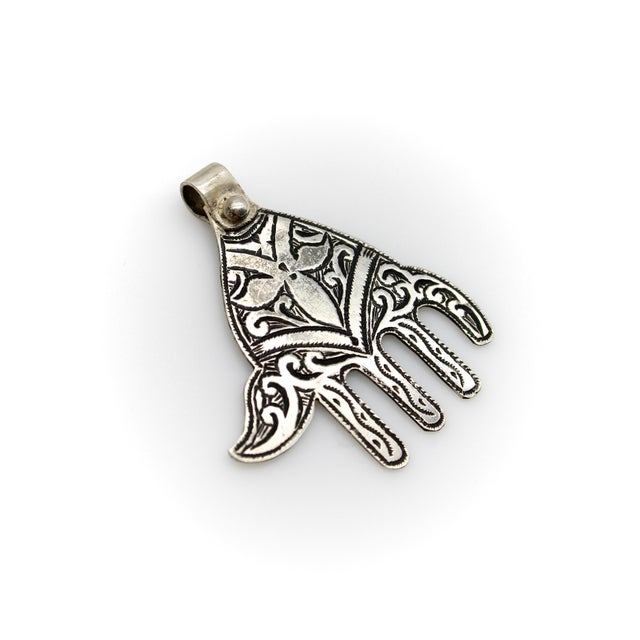 Vintage Berber Hand of Fatima/ Hamsa Sterling Silver Pendant With Abstract Foliate Motif For Sale - Image 4 of 9