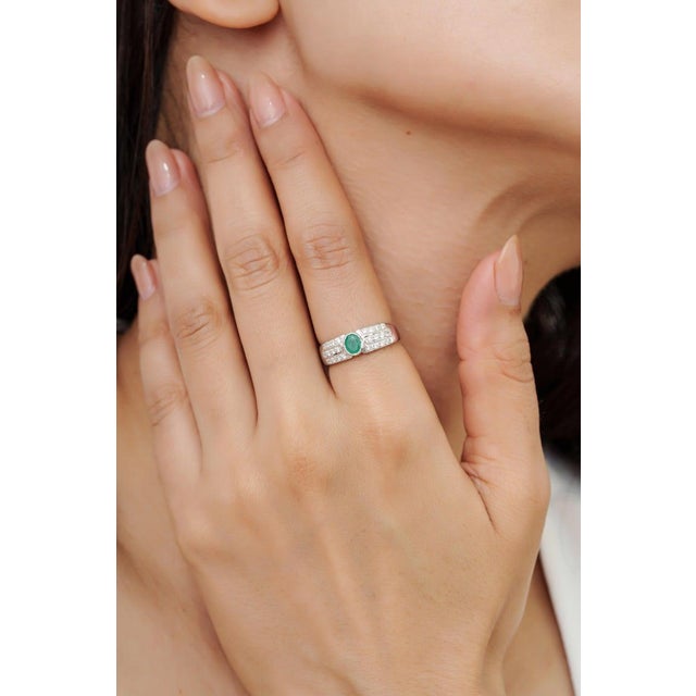 Classic Oval Emerald Diamond Statement Band Ring in Sterling Silver, Size 7 For Sale - Image 4 of 13