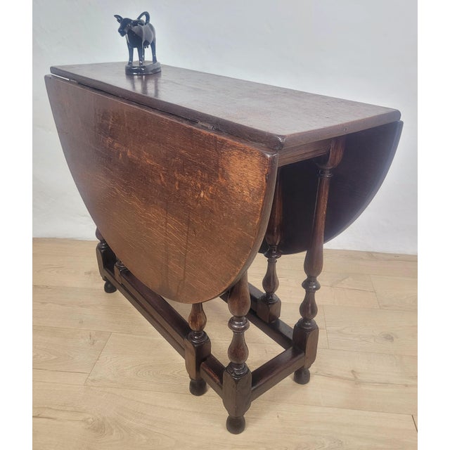Mid-Century Modern Early 20th Century Oak Drop Leaf Gateleg Dining Table For Sale - Image 3 of 16
