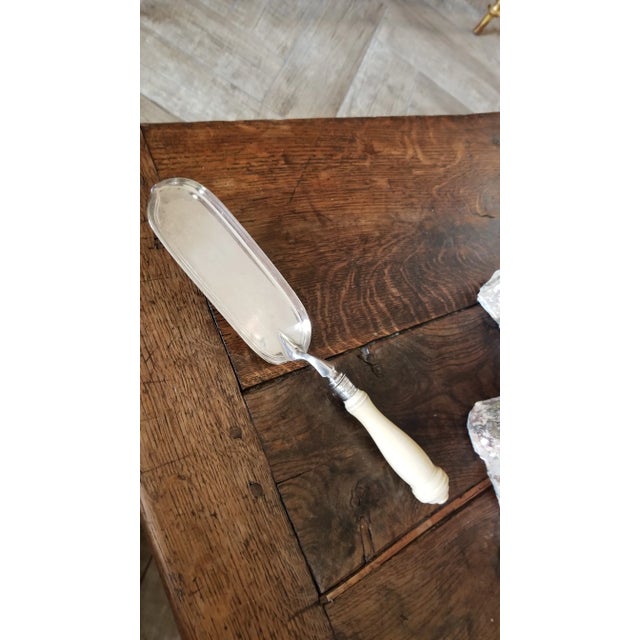 Antique English Silverplate Crumber For Sale - Image 9 of 9