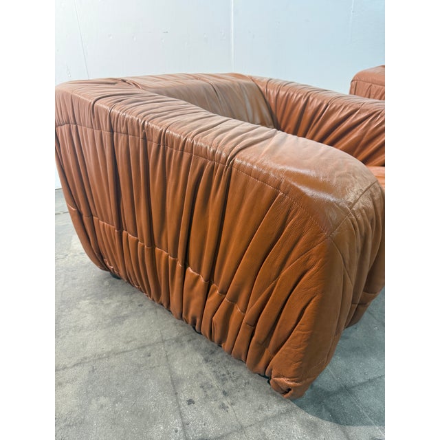 Pair of Vintage Piumino Armchairs by De Pas, d'Urbino & Lomazzi in Leather, Italy, 1970's For Sale In Los Angeles - Image 6 of 10