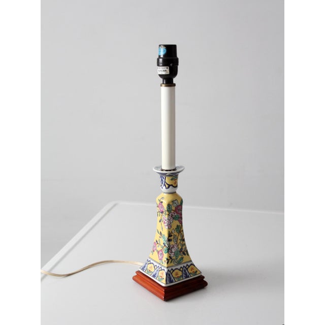 Vintage Chinoiserie Floral Ceramic Table Lamp For Sale - Image 15 of 18