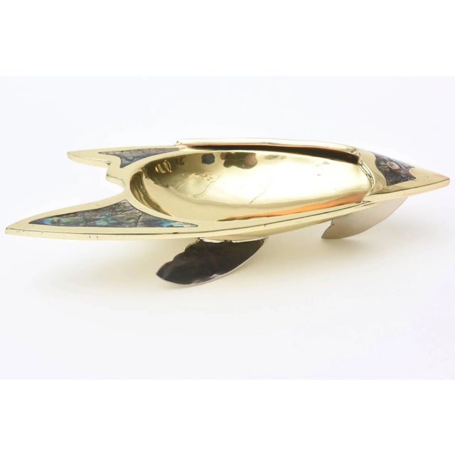 Brass Restored Vintage Abalone, Brass and Silver Plate Sculptural Fish Bowl MCM For Sale - Image 8 of 11