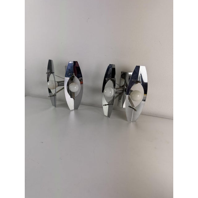 Oscar Torlasco Vintage Space Age Wall Lamps in the style of Oscar Torlasco, 1960s, Set of 2 For Sale - Image 4 of 6