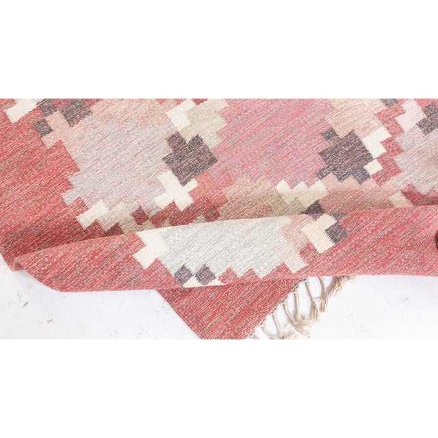 Raspberry Pink Doris Leslie Blau Vintage Swedish Flat Woven by Ingegerd Silow For Sale - Image 8 of 9