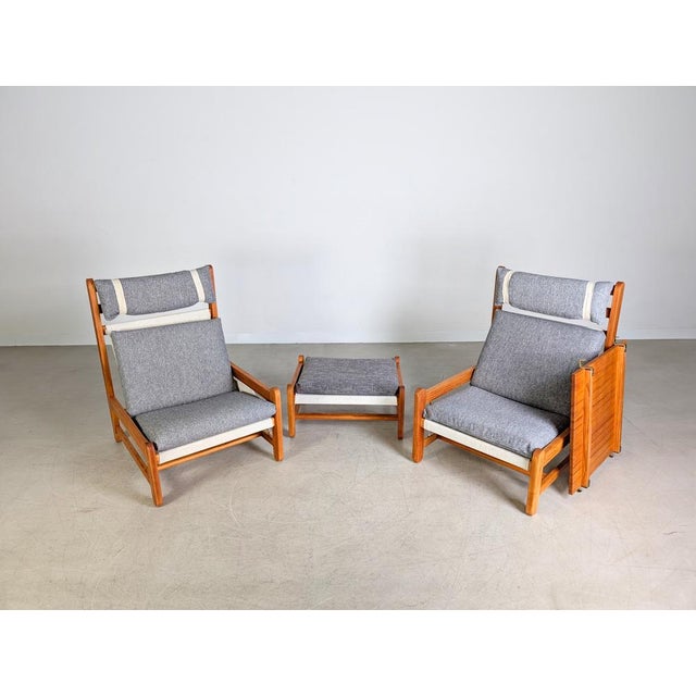 We are offering a beautiful Niels Eilersen ensemble from the 1960s for sale. The set consists of two armchairs that can be...