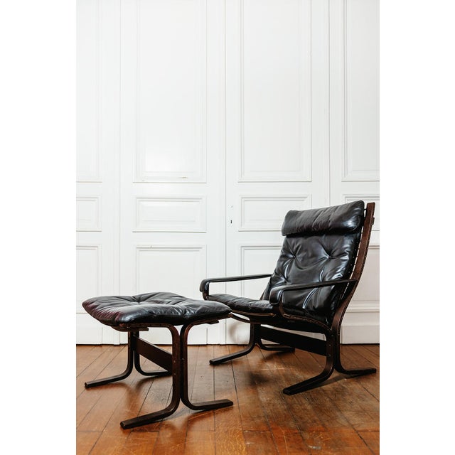 1960s Set of Siesta Lounge Chair and Ottoman in Black Leather by Ingmar Relling for Westnofa, Norway, 1960s For Sale - Image 5 of 12