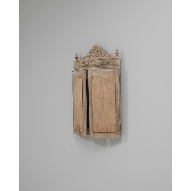 Traditional 1900s Belgian Carved Oak Folding Wall Mirror For Sale - Image 3 of 18